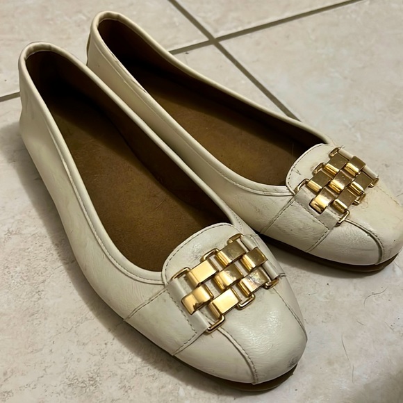 Sandles white size 7 - Picture 1 of 1